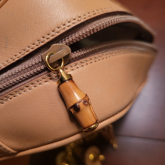 Gucci Bamboo Chain Crossbody Shoulder Leather Bag, Authentic!! w/COA. - Picture 16 of 16